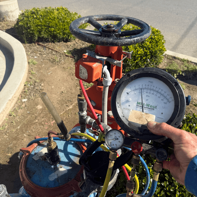 Pressure Reader in Hand